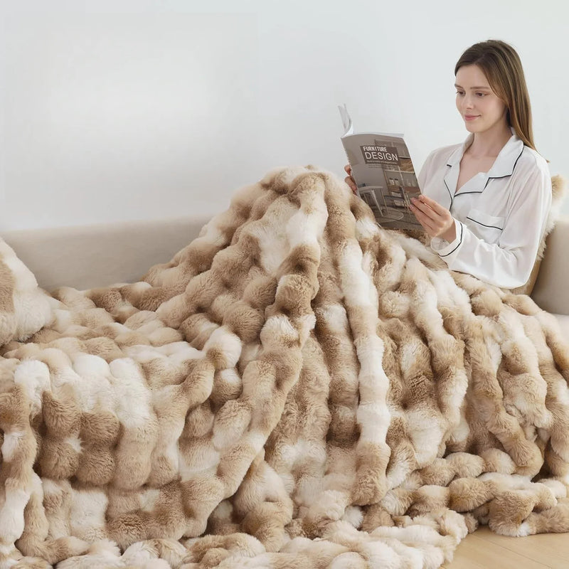 Bubble Fleece Blanket – Ultra Soft Rabbit Fur Throw, Cozy & Fluffy Decorative Blanket for Couch & Bed