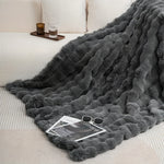 Bubble Fleece Blanket – Ultra Soft Rabbit Fur Throw, Cozy & Fluffy Decorative Blanket for Couch & Bed